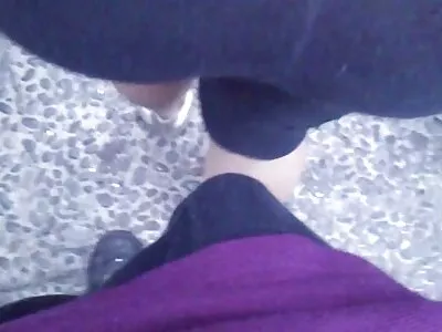 Vyrai, kurie atsikėlė nariai pakliuvo jauniklį ant lovos.
