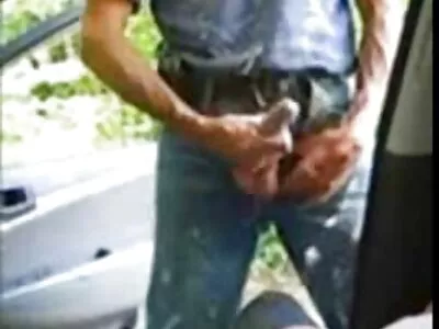 Busty susipažino su falu ir nuostabiai jį čiulpė.